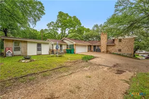 2600 N Beal St, Belton, TX 76513 - Photo 24