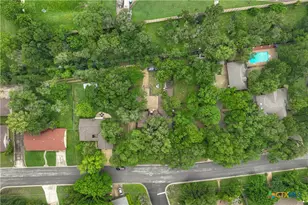 2600 N Beal St, Belton, TX 76513 - Photo 30