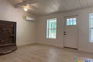 302 Kegley St, Belton, TX 76513 - Photo 4
