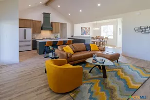 297 Honeycomb, Victoria, TX 77904 - Photo 12