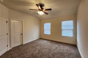 340 Untermaier Dr, New Braunfels, TX 78130 - Photo 10