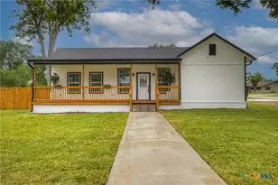 312 N Lavernia, Marion, TX 78124 - Photo 2