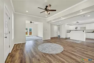 312 N Lavernia, Marion, TX 78124 - Photo 10