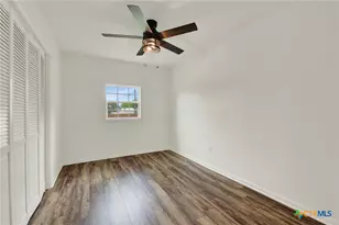 312 N Lavernia, Marion, TX 78124 - Photo 22