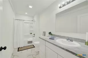 312 N Lavernia, Marion, TX 78124 - Photo 24