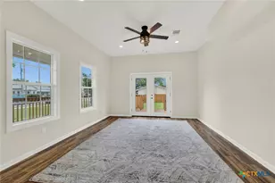 312 N Lavernia, Marion, TX 78124 - Photo 8