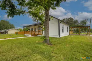 312 N Lavernia, Marion, TX 78124 - Photo 4