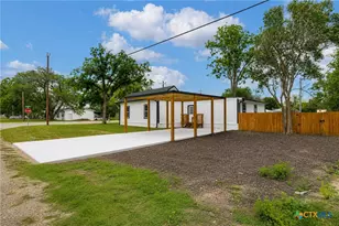 312 N Lavernia, Marion, TX 78124 - Photo 32