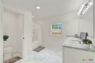 312 N Lavernia, Marion, TX 78124 - Photo 18