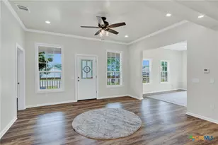 312 N Lavernia, Marion, TX 78124 - Photo 6