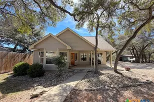 1660 Westview Ct Ct, Canyon Lake, TX 78133 - Photo 2