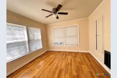 1010 Academy Street, San Marcos, TX 78666 - Photo 10