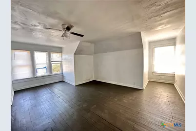 1010 Academy Street, San Marcos, TX 78666 - Photo 14