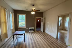 701 East 10th, Cameron, TX 76520 - Photo 4