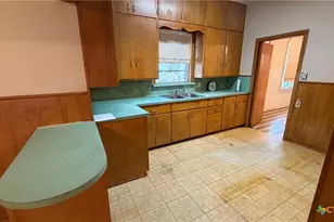 701 East 10th, Cameron, TX 76520 - Photo 6