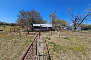 4821 FM467, Seguin, TX 78155 - Photo 20