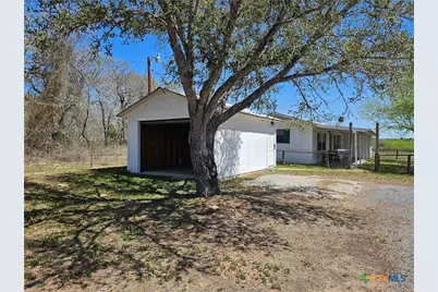 4821 Fm 467, Seguin, TX 78155 - Photo 10