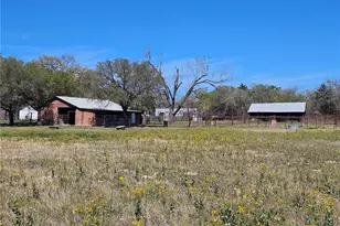 4821 FM467, Seguin, TX 78155 - Photo 18