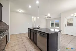 5586 Perdita Dr, Belton, TX 76513 - Photo 4