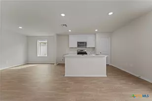 140 Langston Dr, Uhland, TX 78640 - Photo 6