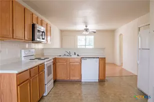 413 Brittney Way, Harker Heights, TX 76548 - Photo 4