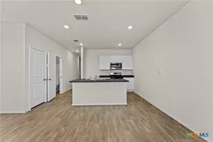 140 Kendall Ln, Uhland, TX 78656 - Photo 6