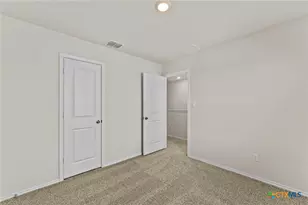 140 Kendall Ln, Uhland, TX 78656 - Photo 16
