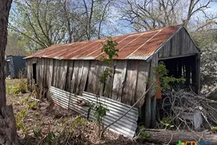 271 W Fm 884, Goliad, TX 77963 - Photo 30