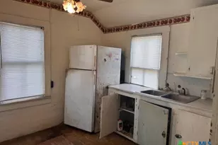 271 W Fm 884, Goliad, TX 77963 - Photo 34