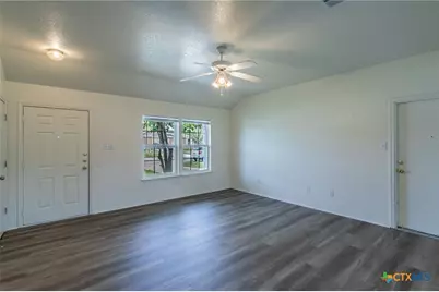 519 E Victory Avenue, Temple, TX 76501 - Photo 4