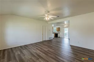 519 E Victory Ave, Temple, TX 76501 - Photo 2