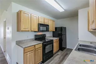 519 E Victory Ave, Temple, TX 76501 - Photo 8
