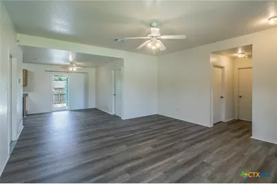 519 E Victory Avenue, Temple, TX 76501 - Photo 6