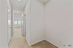 132 Kendall Ln, Uhland, TX 78656 - Photo 2