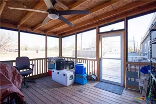 2201 Henry St, Cuero, TX 77954 - Photo 20