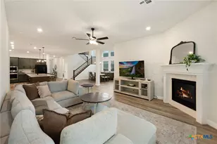 1733 Hidden Fox, New Braunfels, TX 78132 - Photo 18