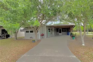 62 Wilburn Rd, Port O'Connor, TX 77982 - Photo 6
