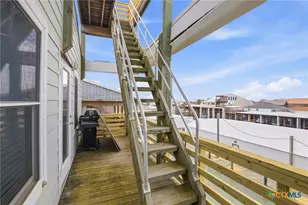 605 S 13th St, Port O'Connor, TX 77982 - Photo 32