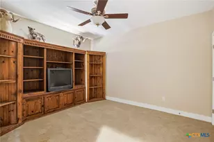 605 S 13th St, Port O'Connor, TX 77982 - Photo 10