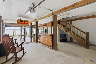 605 S 13th St, Port O'Connor, TX 77982 - Photo 8