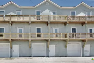 605 S 13th St, Port O'Connor, TX 77982 - Photo 4