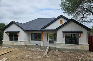 664 Luehlfing Dr, Canyon Lake, TX 78133 - Photo 1