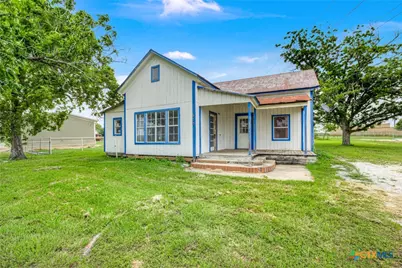 517 Center St, Marion, TX 78124 - Photo 1
