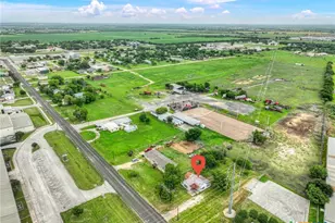 517 Center St, Marion, TX 78124 - Photo 12