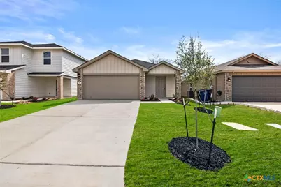 718 Jennifer Way, New Braunfels, TX 78130 - Photo 1