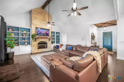 834 Westlake Trail, Victoria, TX 77905 - Photo 10