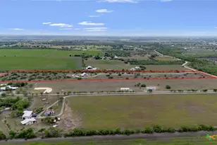 707 Creek Rd, Marion, TX 78124 - Photo 26