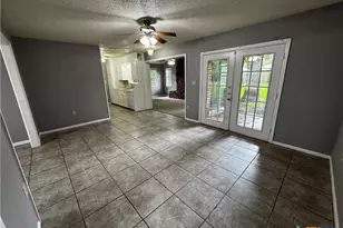 705 Kate St, Copperas Cove, TX 76522 - Photo 4