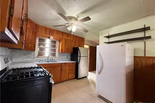 105 Sanders St, Palacios, TX 77465 - Photo 22