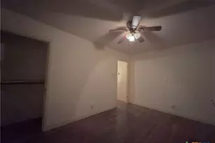 105 Sanders St, Palacios, TX 77465 - Photo 18